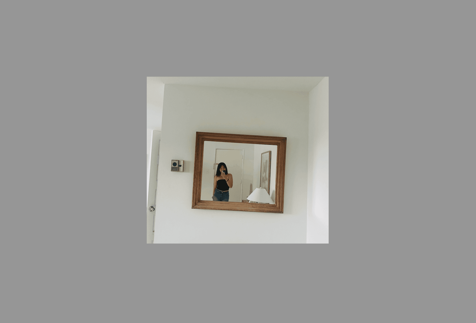 mirror on grey palette
